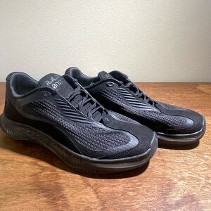 R.A.D V1 Black Sneakers